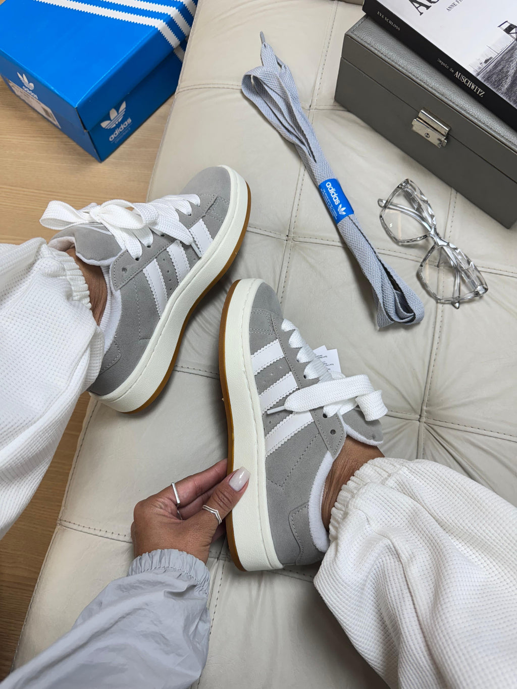 ADIDAS CAMPUS CINZA E BRANCO