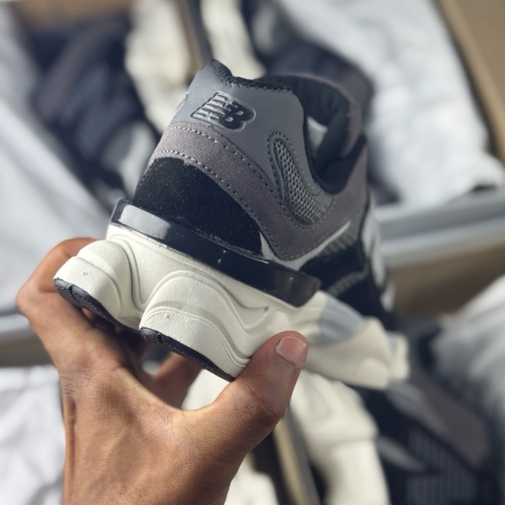 New Balance 9060 x Grafite