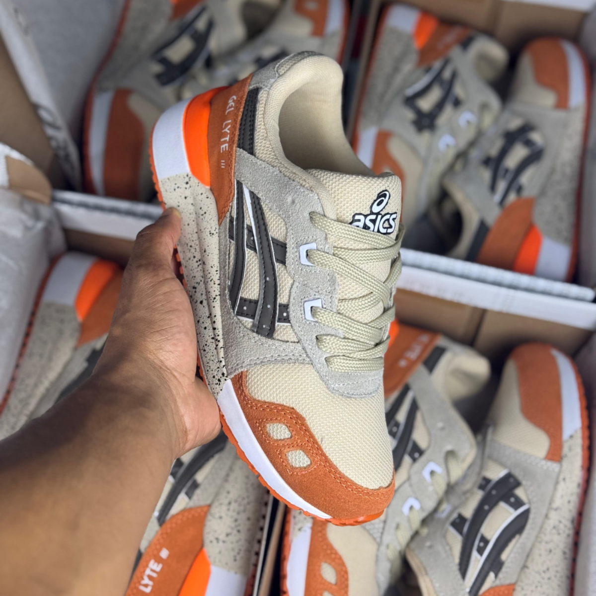 Tênis Masculino Asics Gel-Lyte III x  Bege/Laranja  (Premium em Couro)