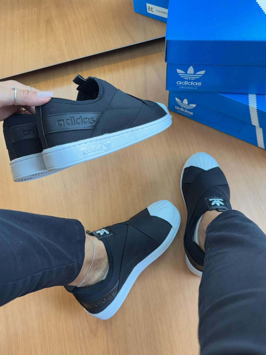 Adidas Slip On (Preto)