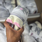 New Balance 9060 x Branco/Rosa