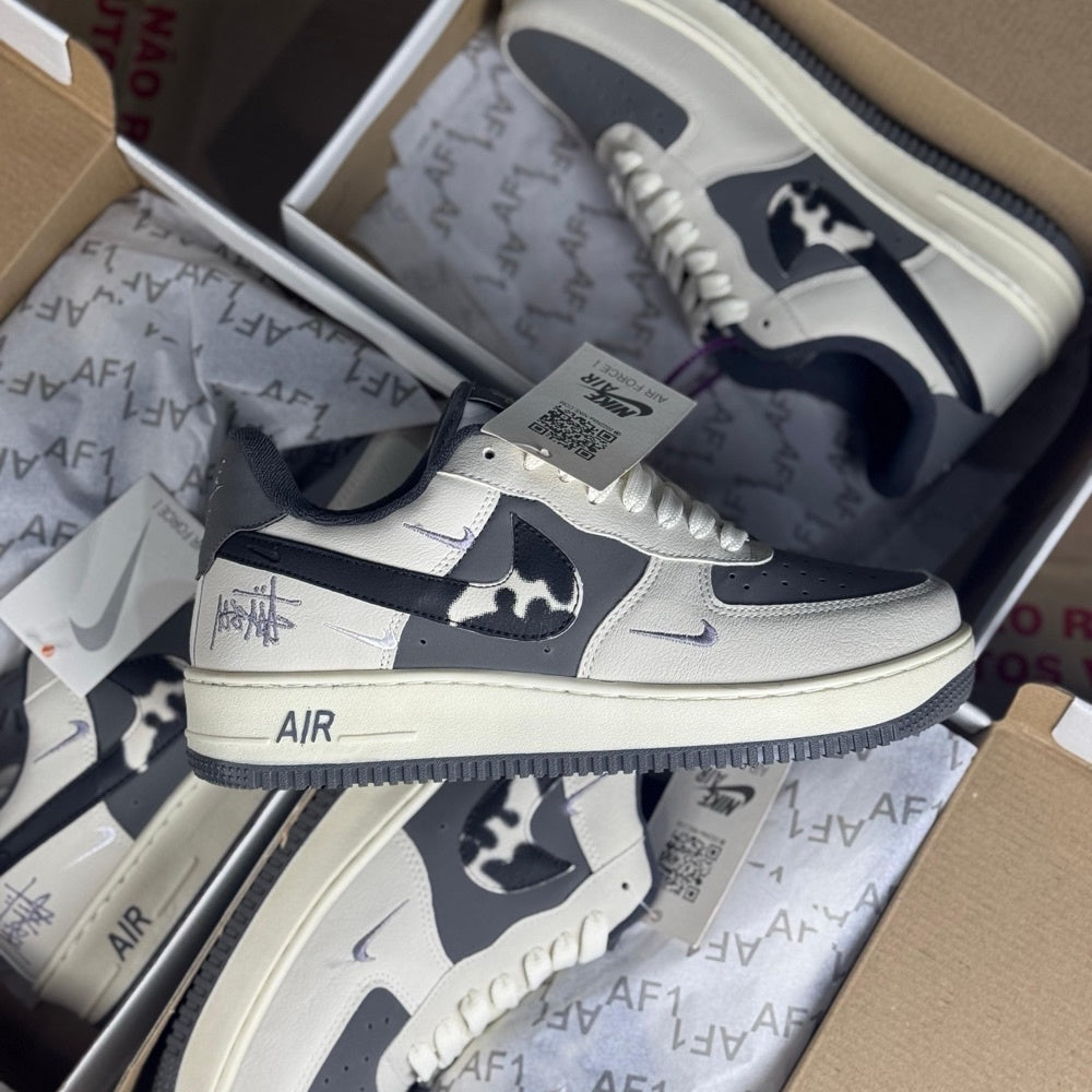 Air Force 1 Low x Stüssy