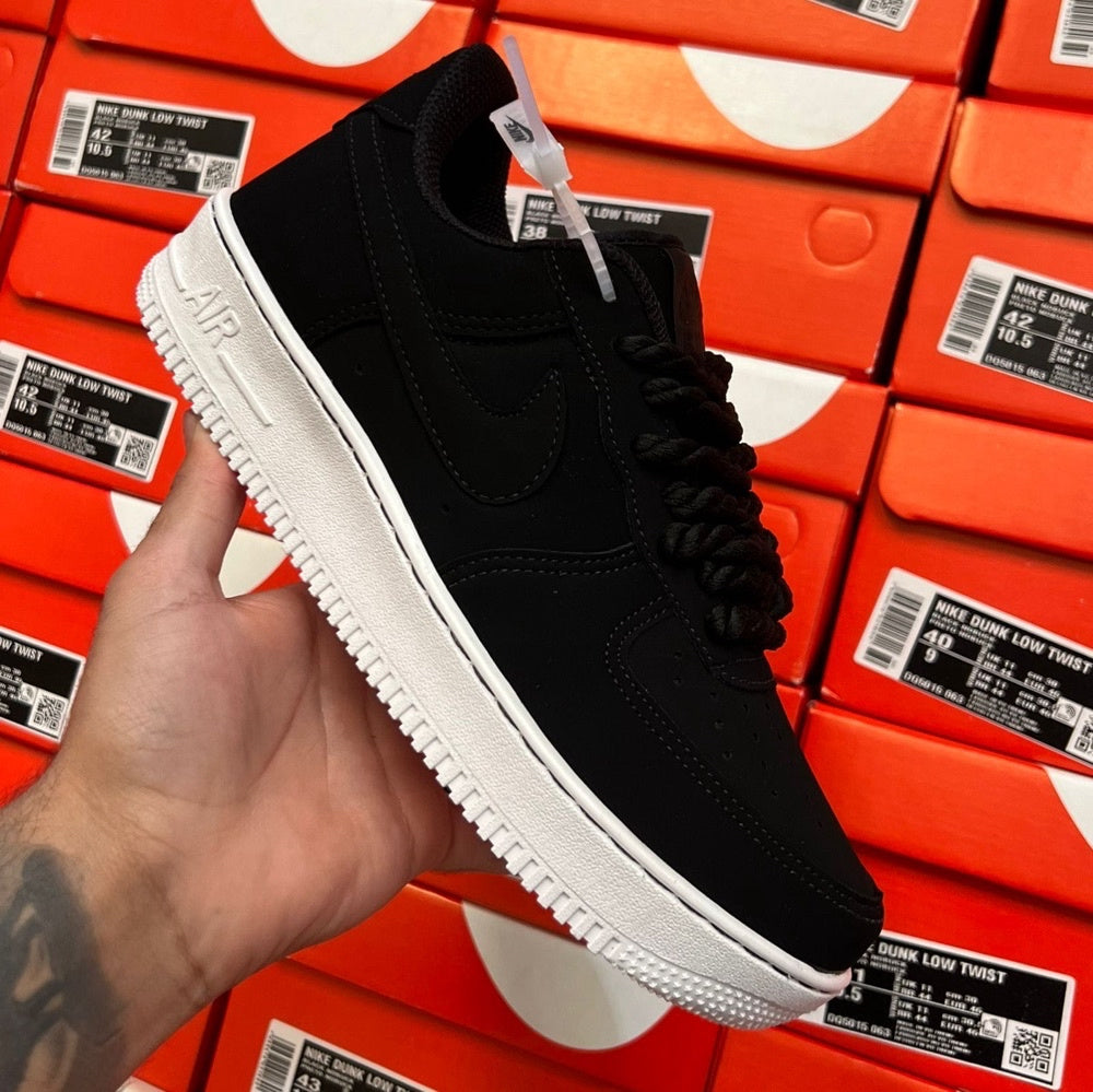 Air Force Nobuck (Linha Premium) x Preto/Branco