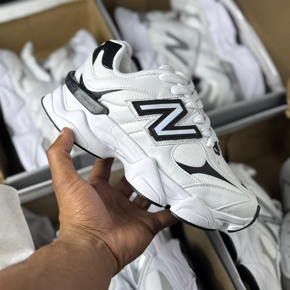 New Balance 9060 x Branco/Preto