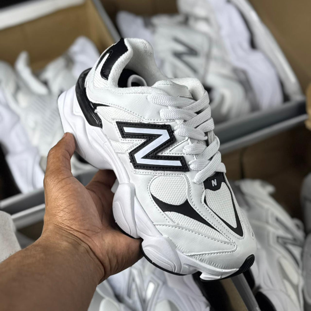 New Balance 9060 x Branco/Preto