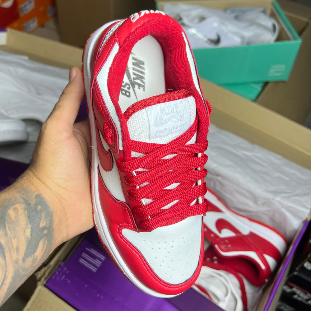 Nike Dunk - Branco/Vermelho