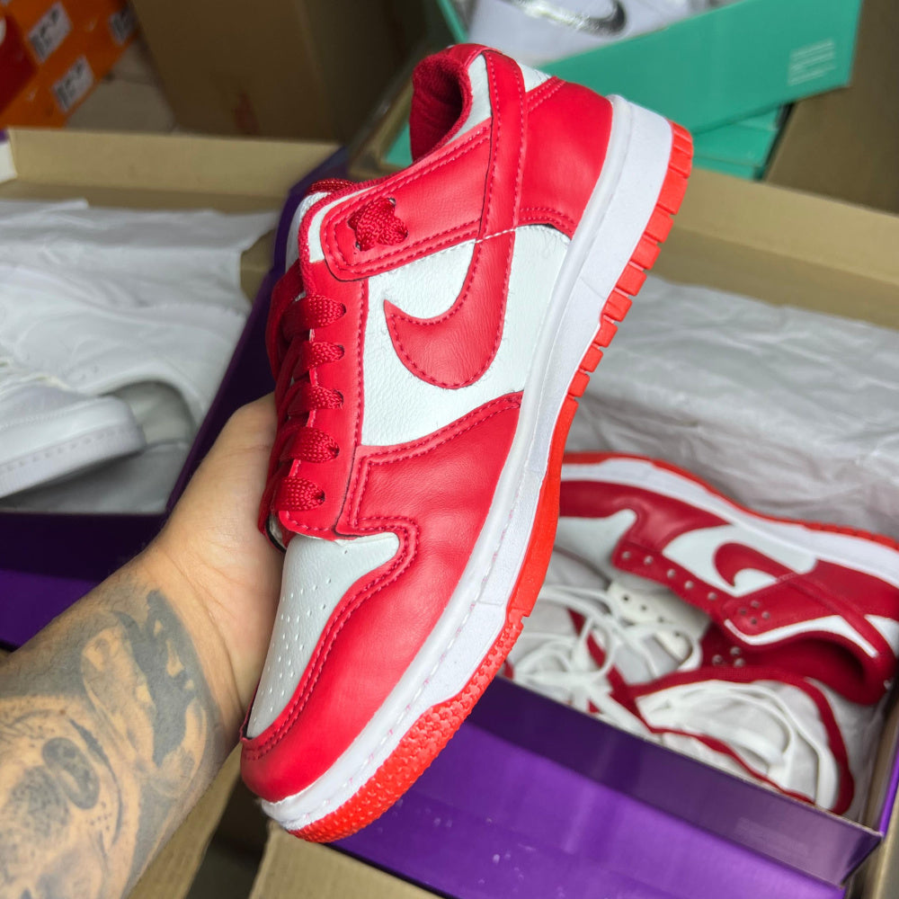 Nike Dunk - Branco/Vermelho