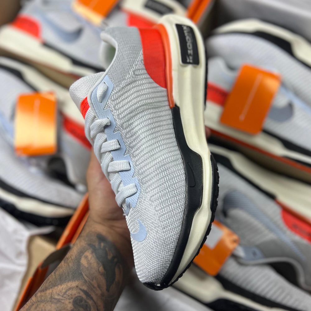 Nike ZoomX 04 - (Linha Premium)x Branco/Laranja.