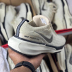 Nike ZoomX Invencible Run Importado Off-White / Preto